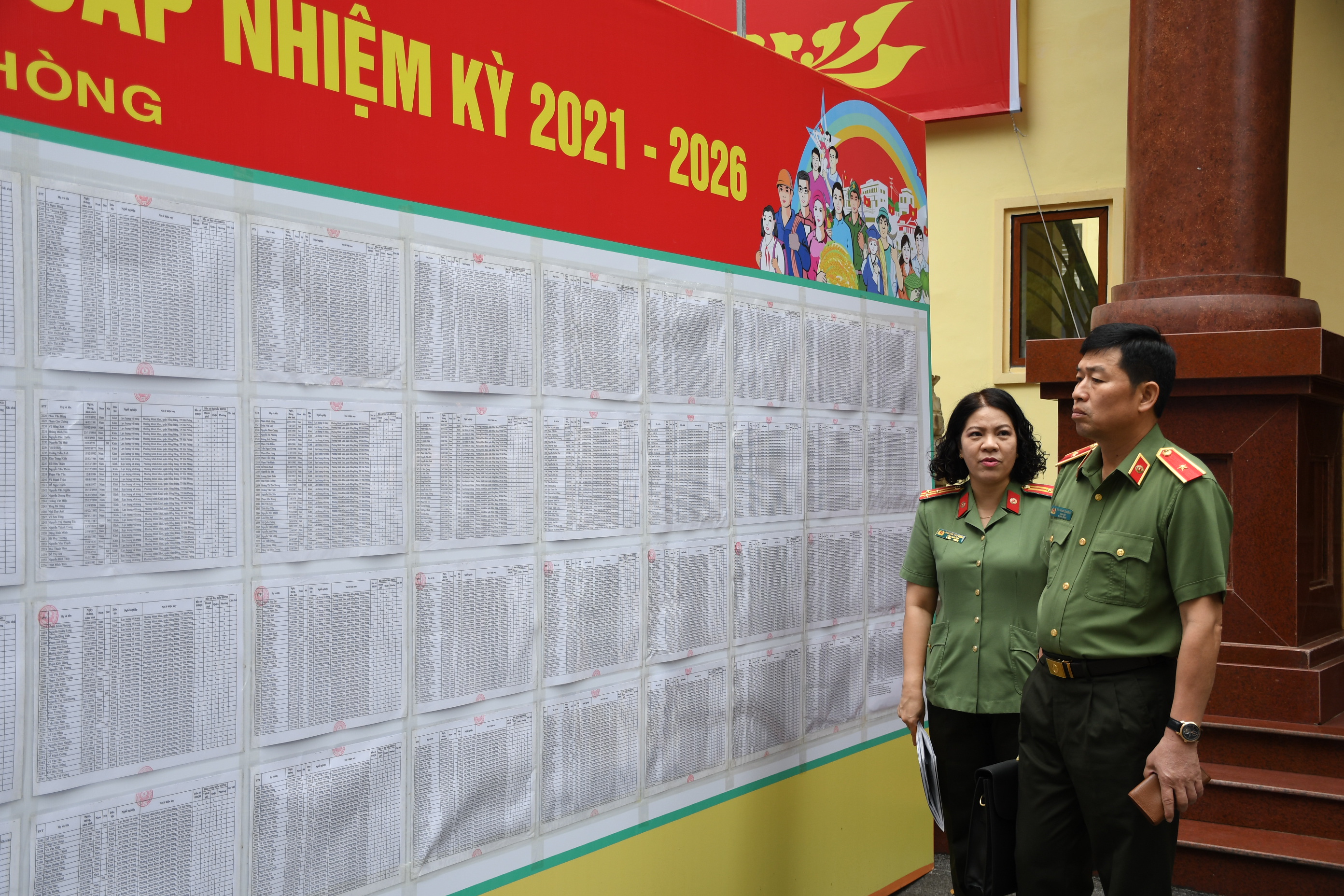 Tích cực triển khai công tác chuẩn bị bầu cử tại  điểm bỏ phiếu số 6, phường Minh Khai, quận Hồng Bàng